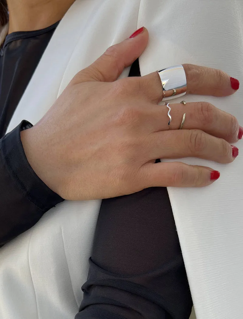 NOODLE Wavy Stacking Ring | Sterling Silver