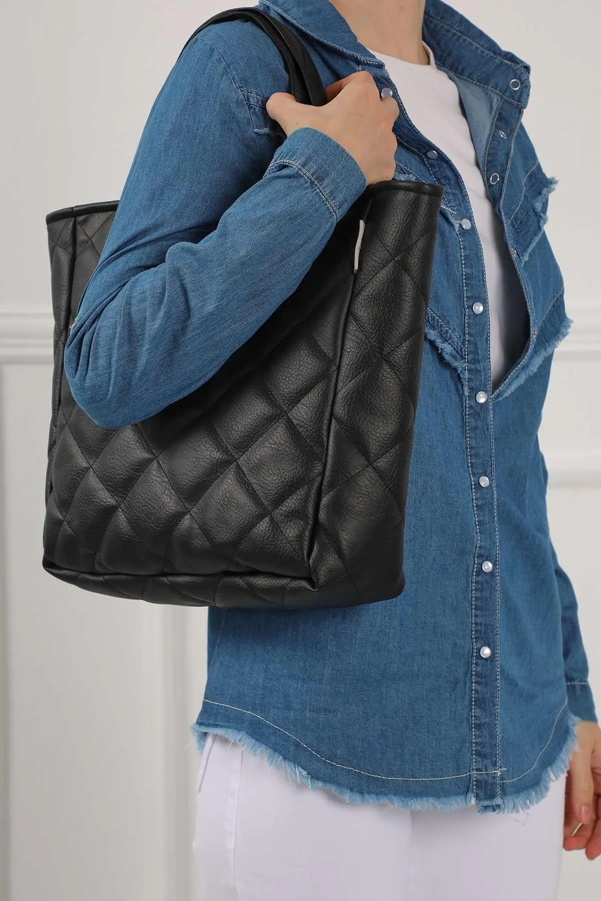 Quilted Faux Leather and Faux Fur Plush Stylish Handbag for Women,CK-32