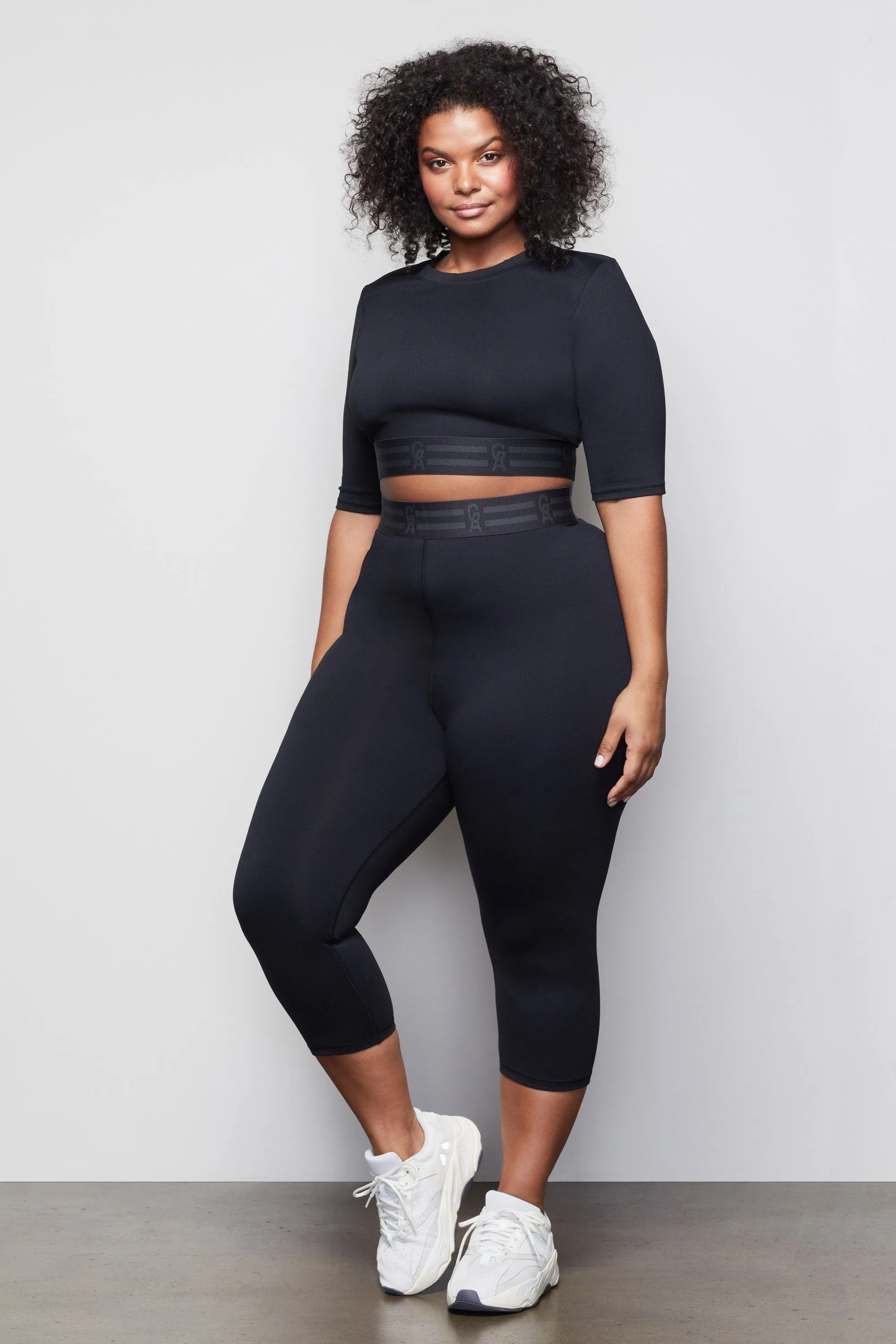 THE ICON CROP TOP | BLACK001